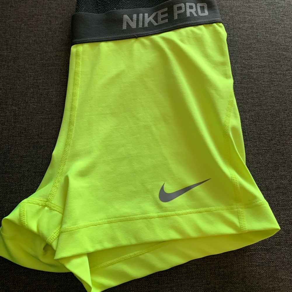 Nike Pro Neon Shorts